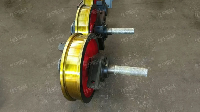 Crusher wheel set