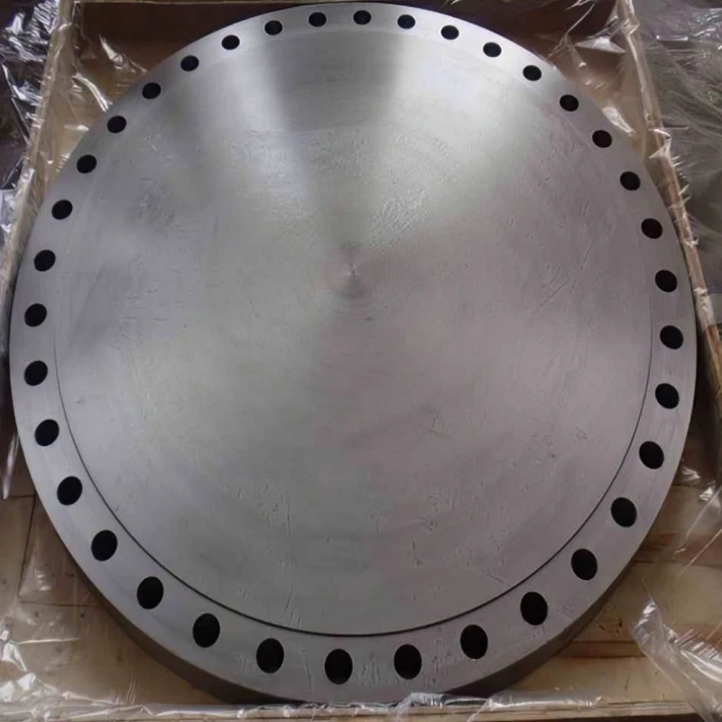 Welded pipe flange