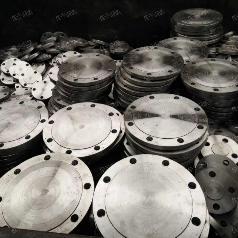 Thick walled blind flange
