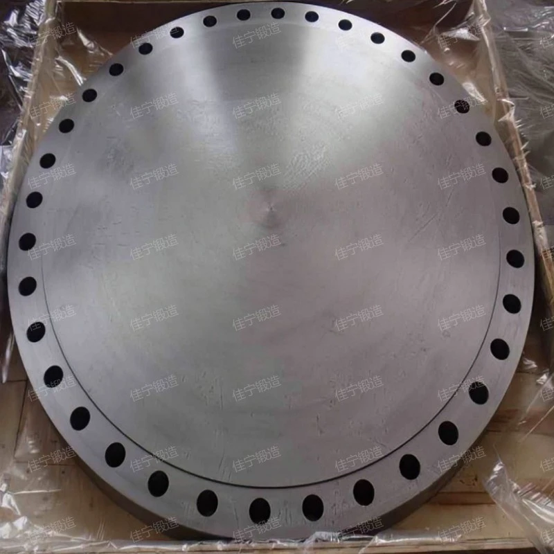 Thick walled blind flange