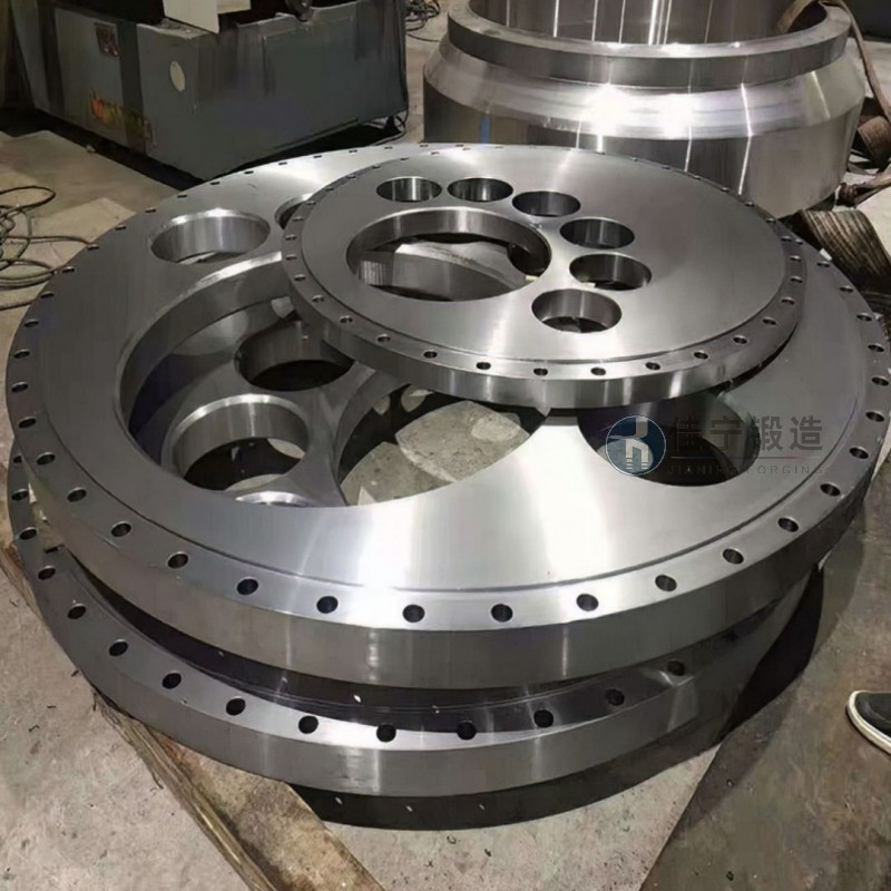 Hub flange